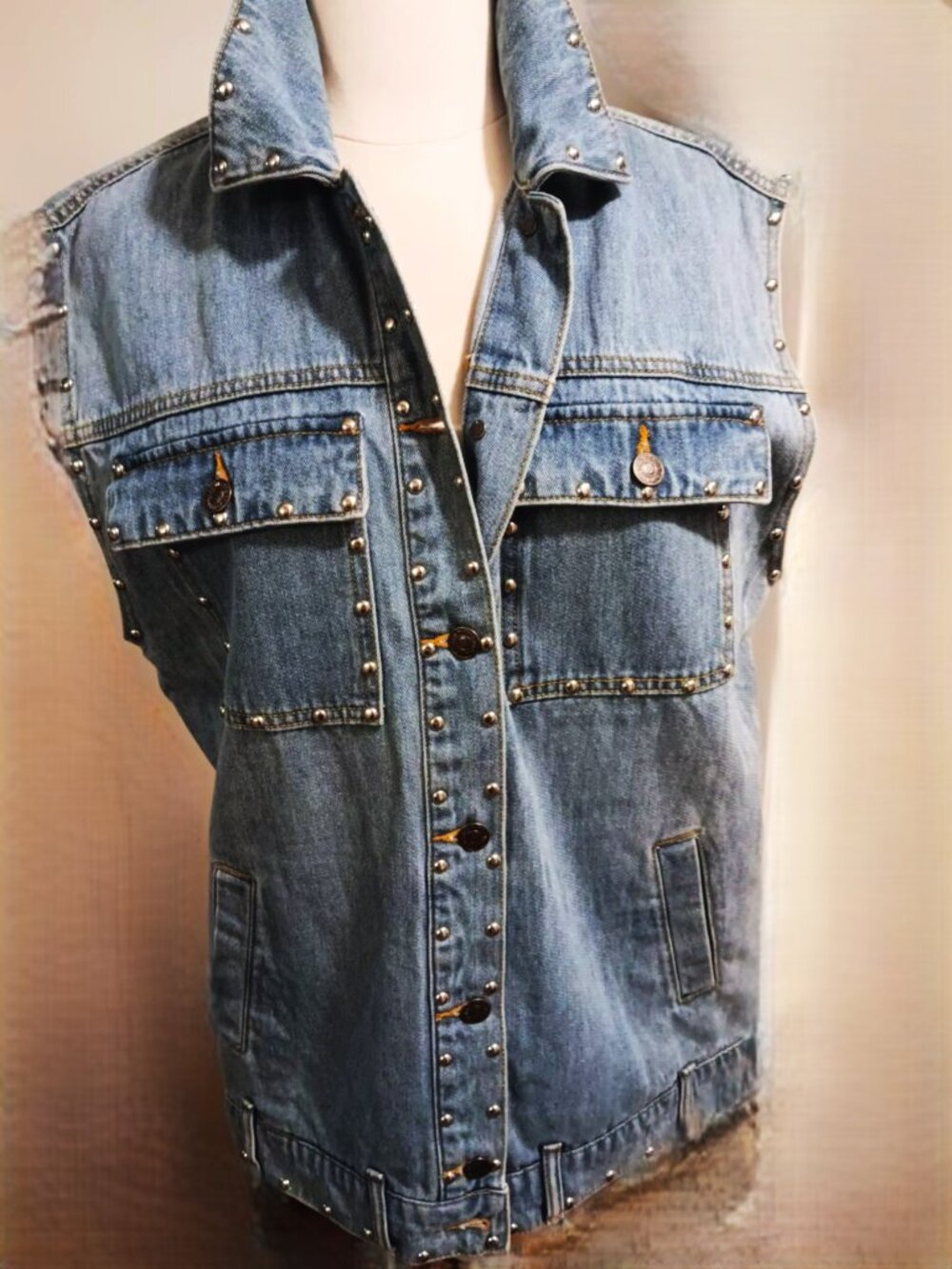 Vest, sleeveless, denim, studded, Forever 21, size M. 6 pockets.